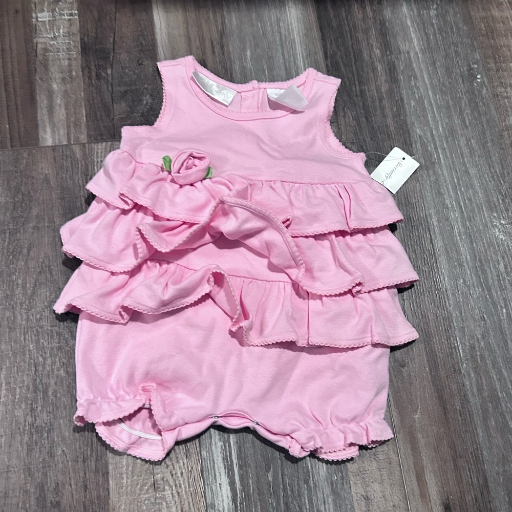 Specialty baby NWT 3-6M Magical Pink Baby Girls Tutu One Piece Romper BB2